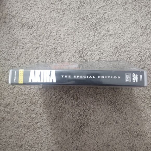 Akira Special Edition DVD Anime 2-Disc PRE-OWNED - Picture 6 of 6